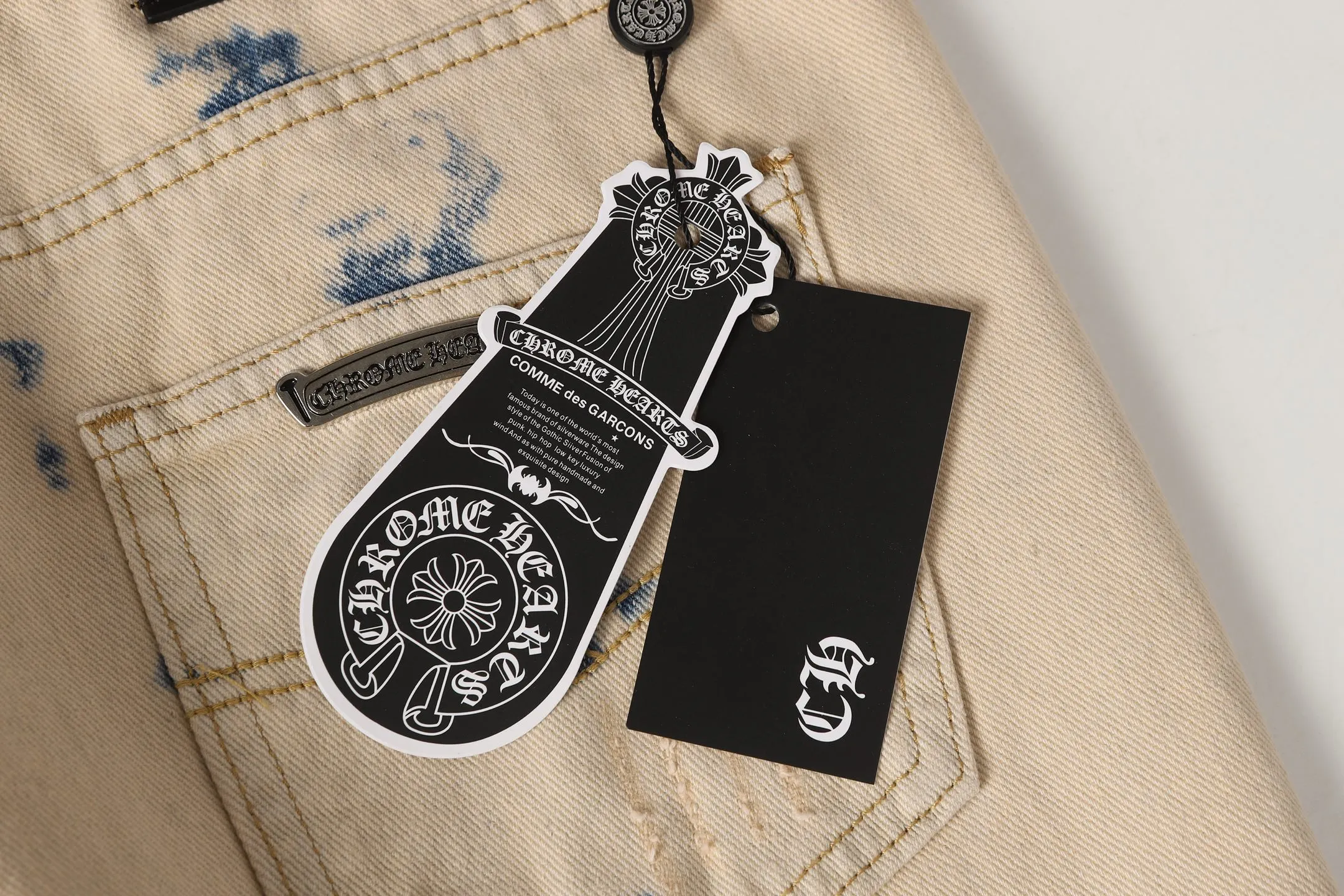 P310 Cross-border model, please do not place an order if you are pursuing quality - Chrome Hearts/Chrome Heart Cross ✝️ Heavy duty washed jeans, trousers and casual pants with leather embroidery - High weight, high density and high quality. The wool is soft, delicate and skin-friendly. Soft and silky to the touch. Warmth and skin-friendly. - Custom-woven and dyed with no color difference. No matter the fabric or workmanship details, it beats the ordinary version on the market - Hardware zipper accessories are all customized, full of details - Color: Tie-dye -Size: 28 30 32 34 36